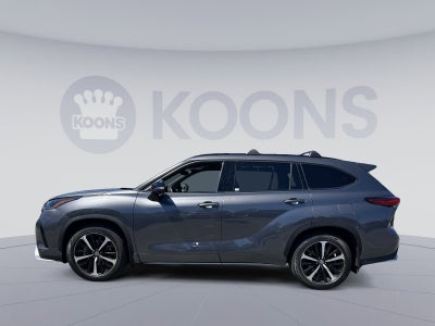 2022 Toyota Highlander XSE