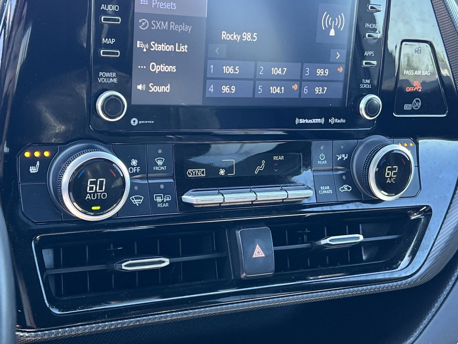 2022 Toyota Highlander XSE