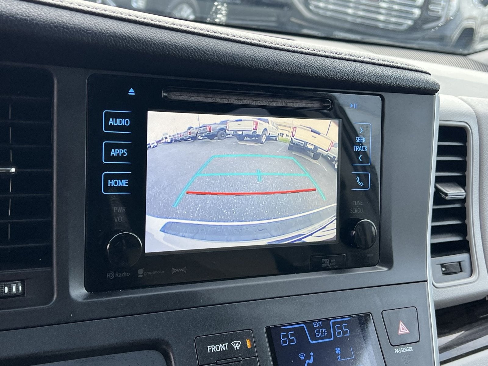 2016 Toyota Sienna XLE
