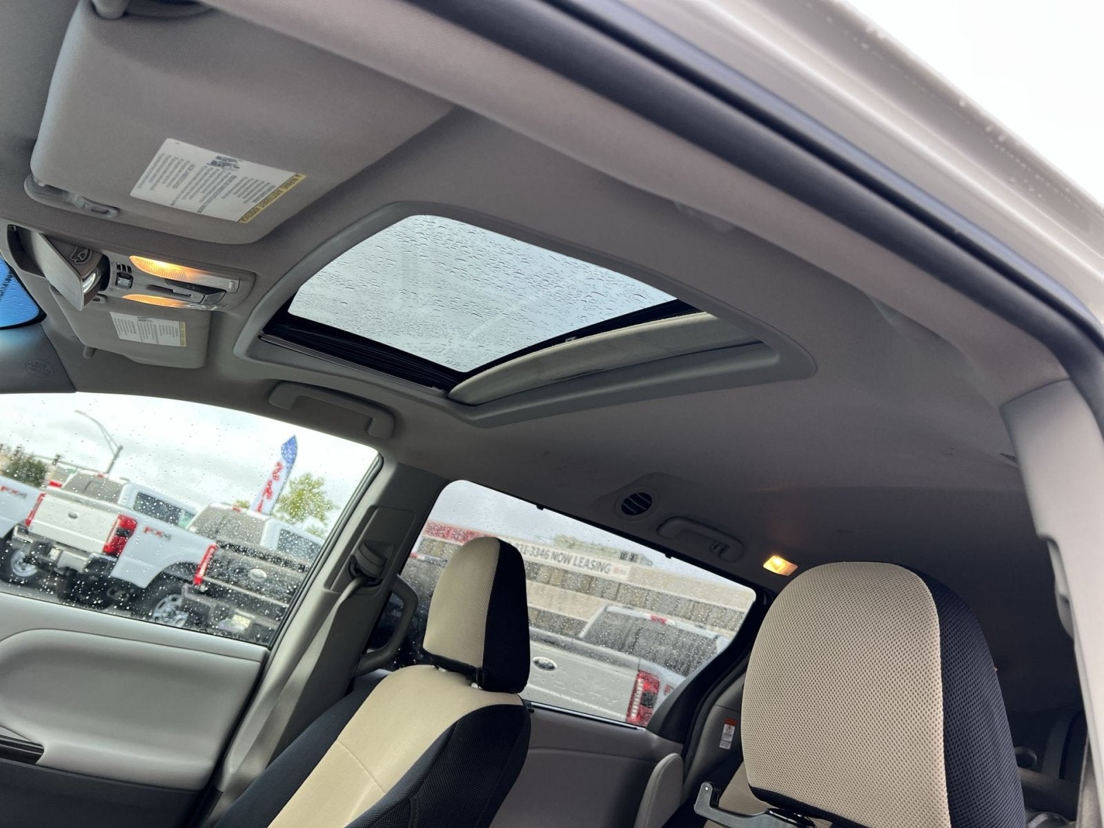 2016 Toyota Sienna XLE