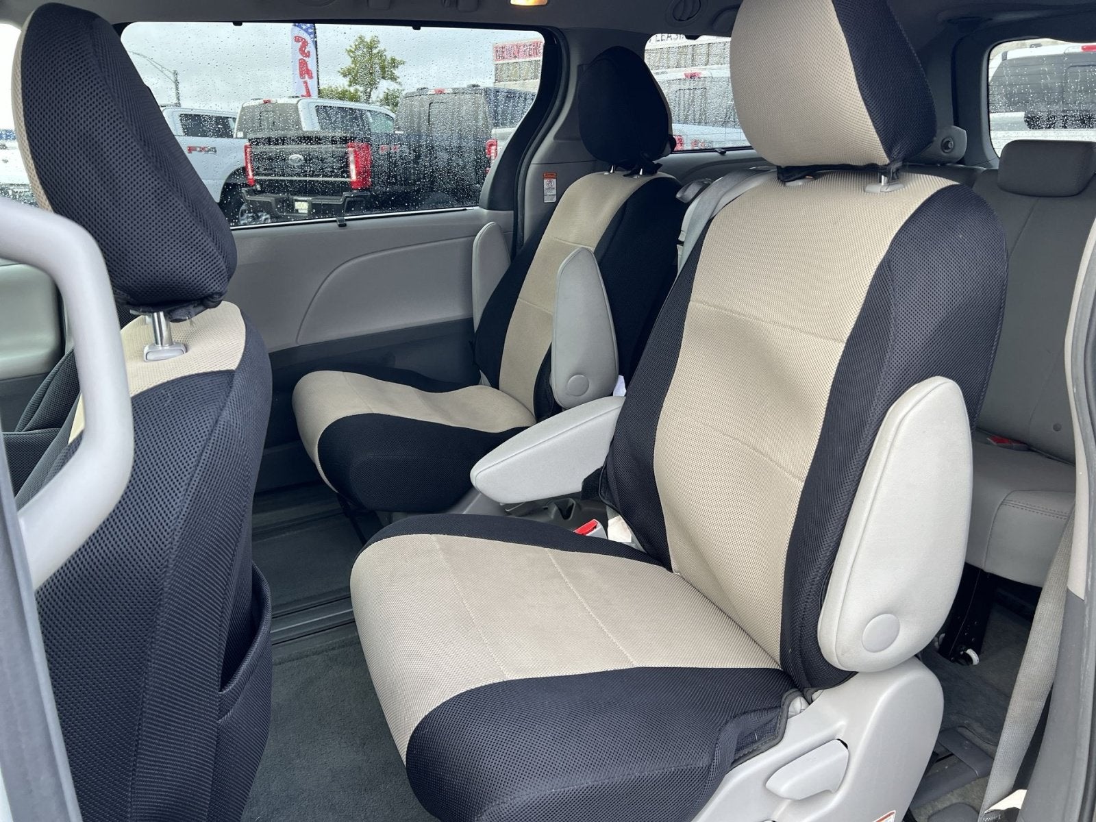 2016 Toyota Sienna XLE