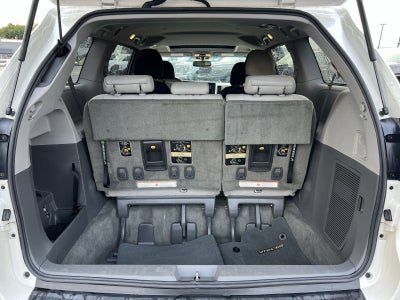 2016 Toyota Sienna XLE