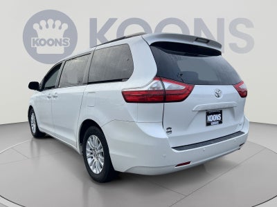 2016 Toyota Sienna XLE