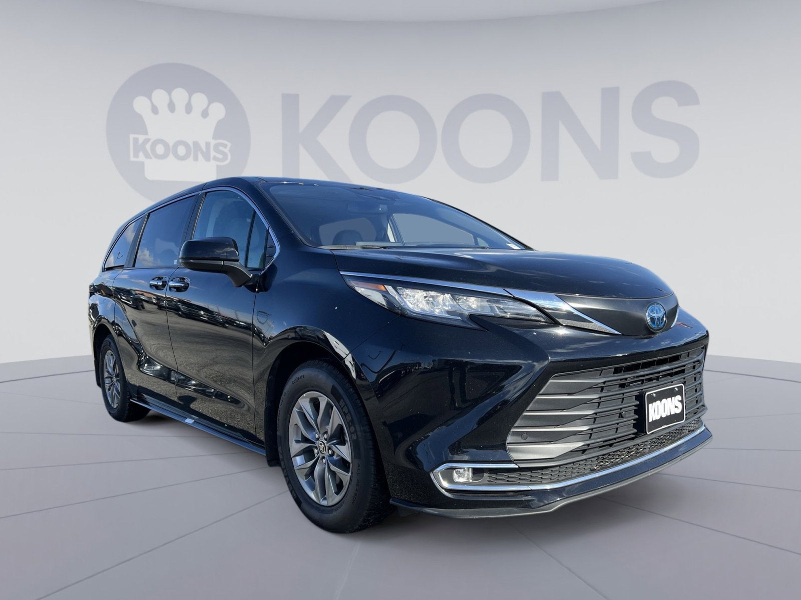 2023 Toyota Sienna XLE