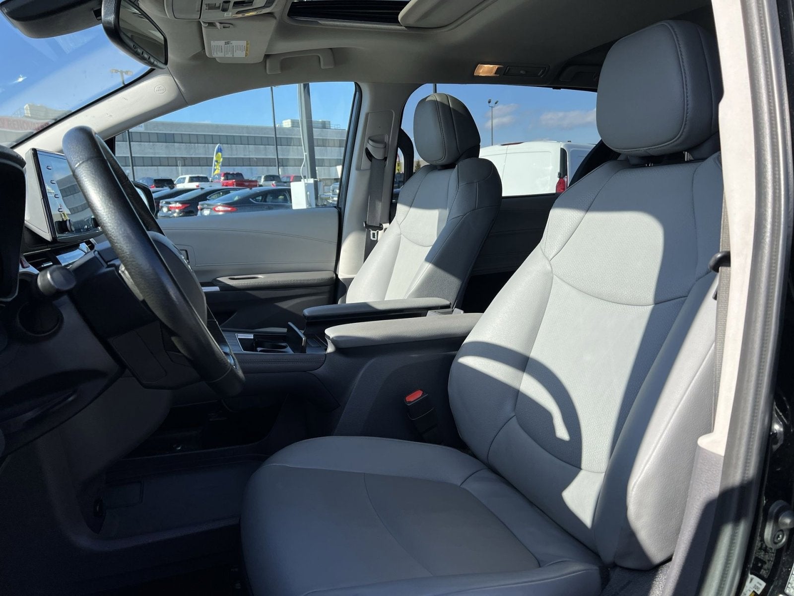2023 Toyota Sienna XLE