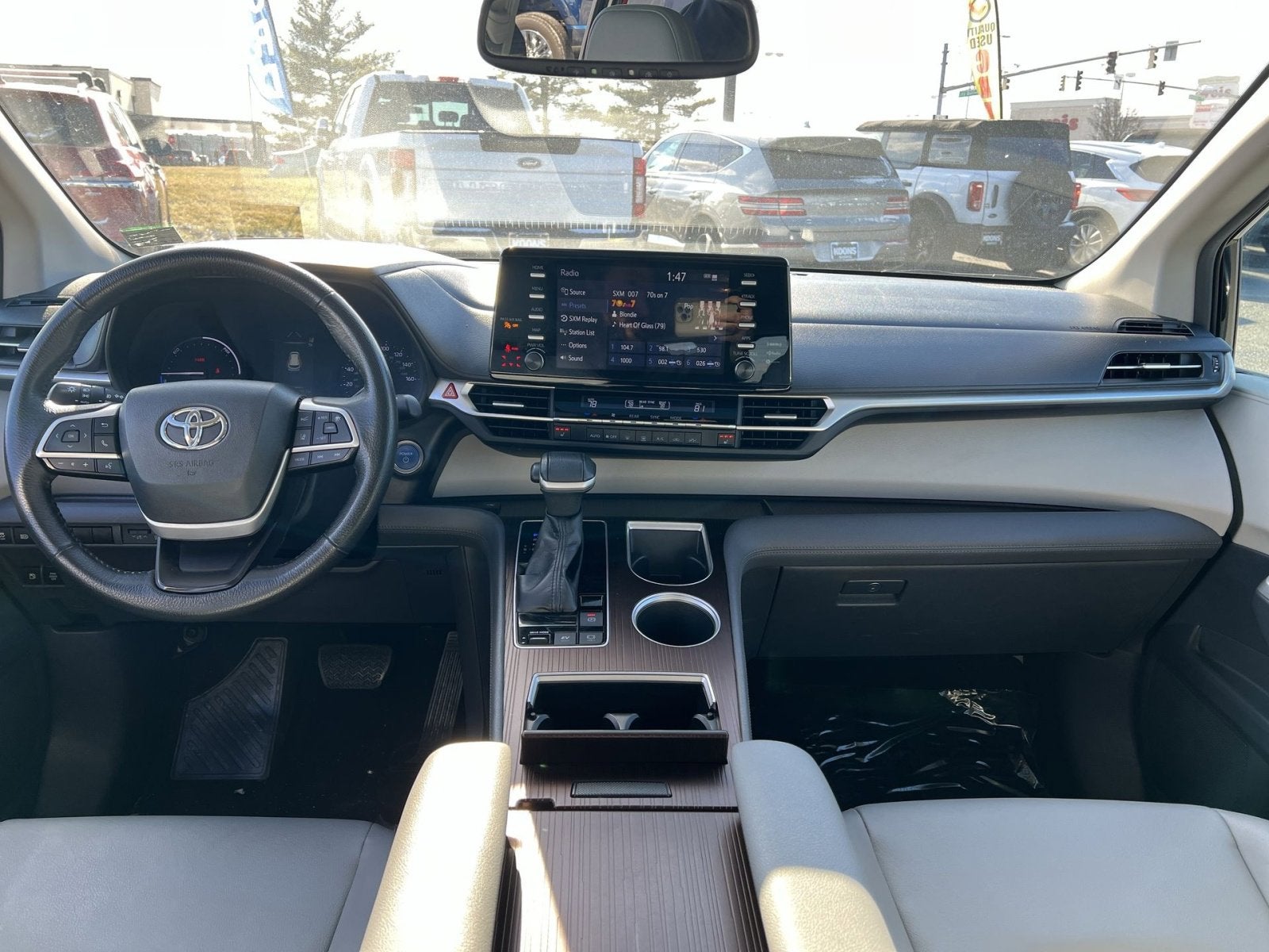 2023 Toyota Sienna XLE