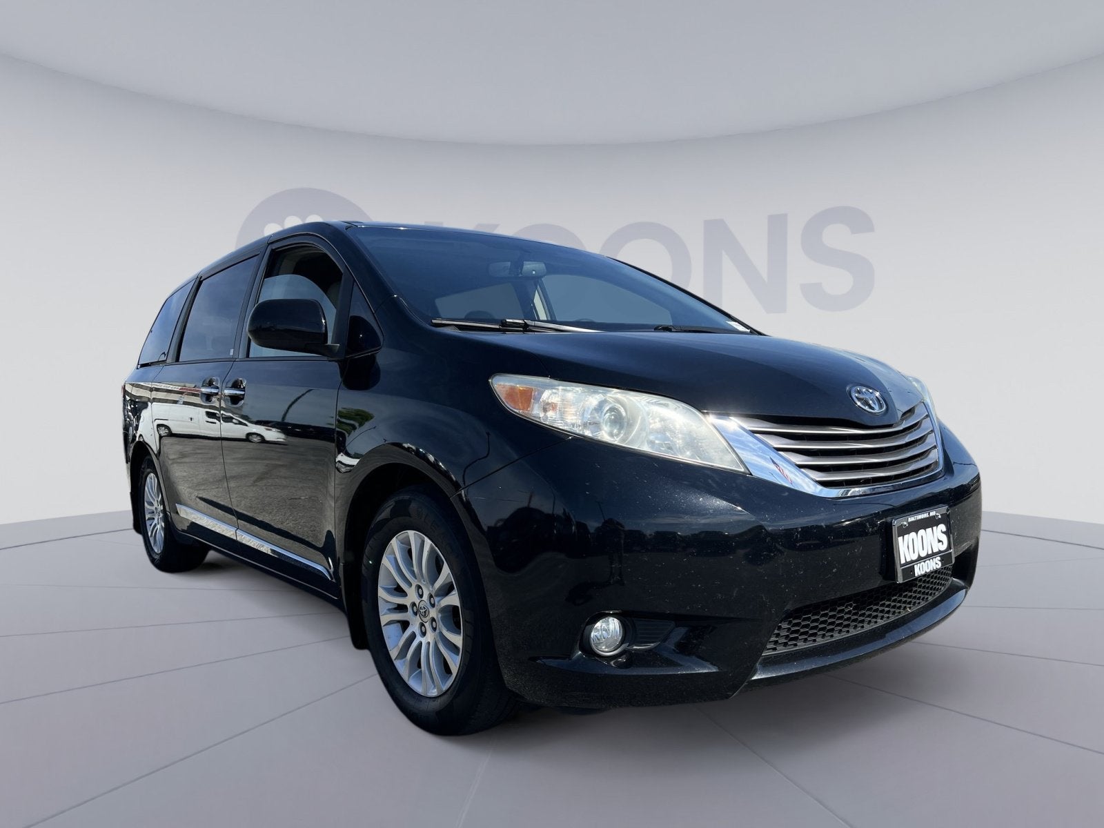 2017 Toyota Sienna XLE