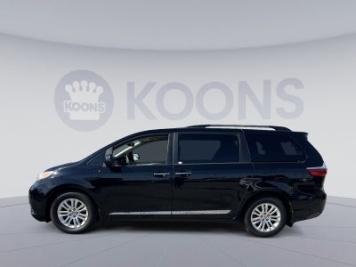 2017 Toyota Sienna XLE