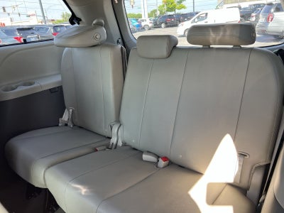 2017 Toyota Sienna XLE