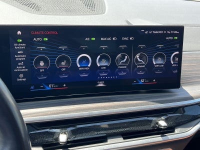 2023 BMW X7 xDrive40i