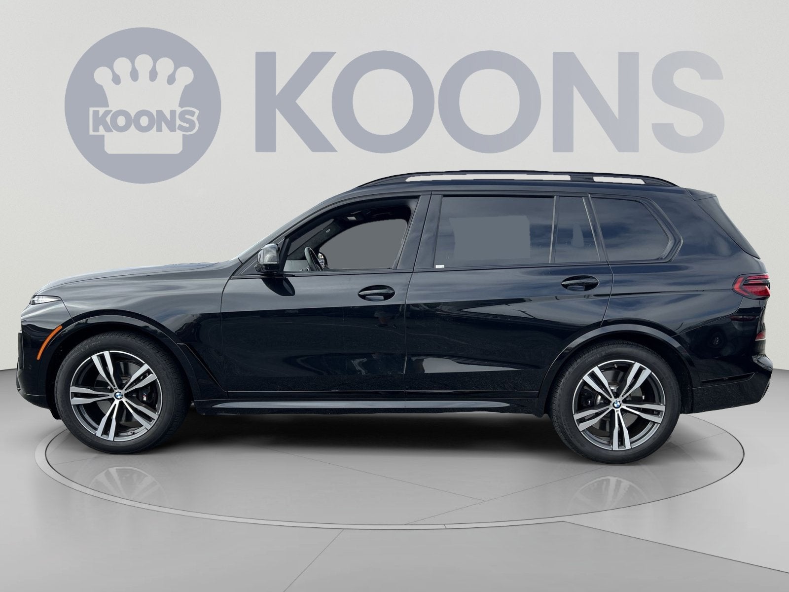 2024 BMW X7 M60i