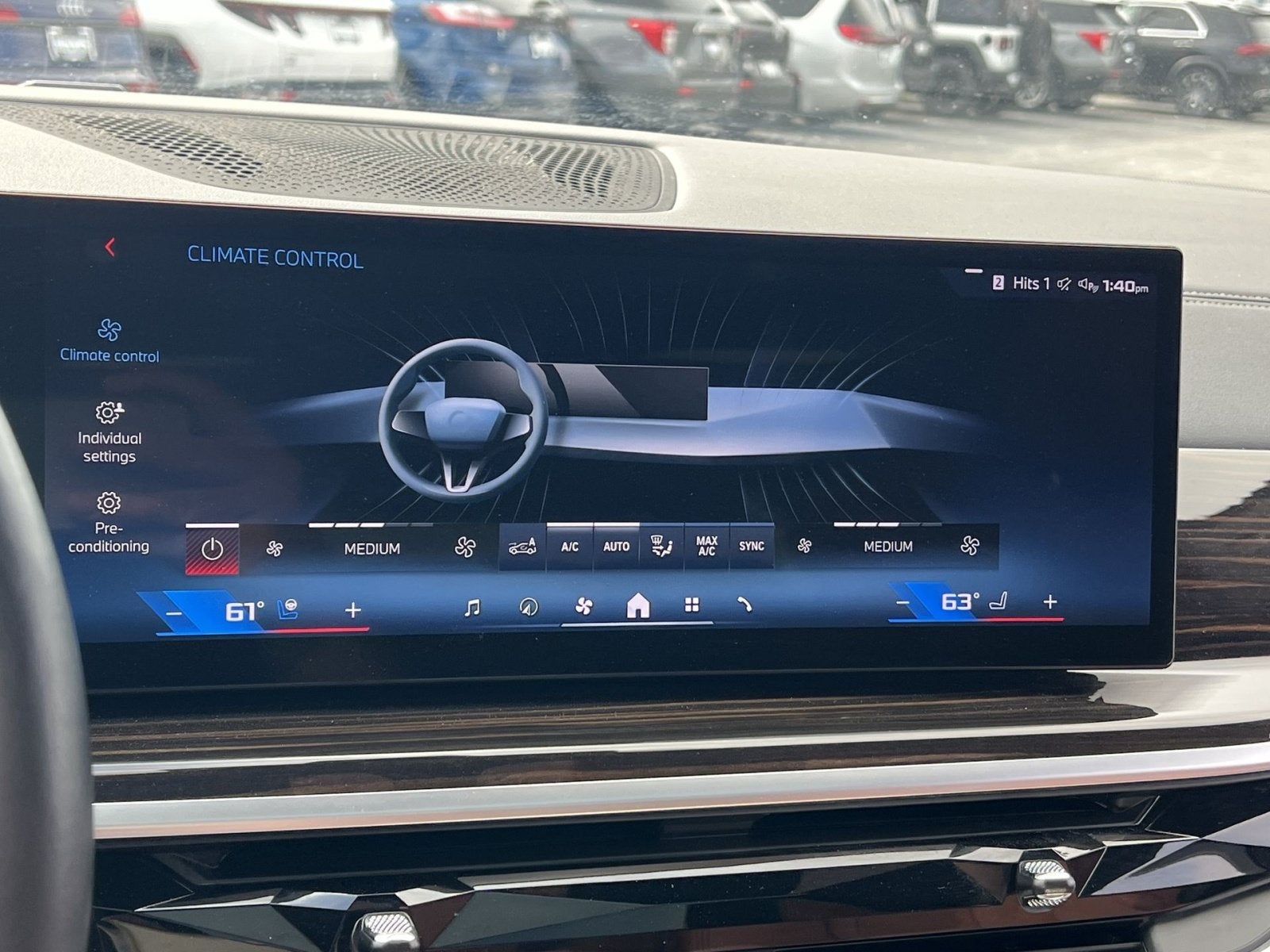 2024 BMW X7 M60i
