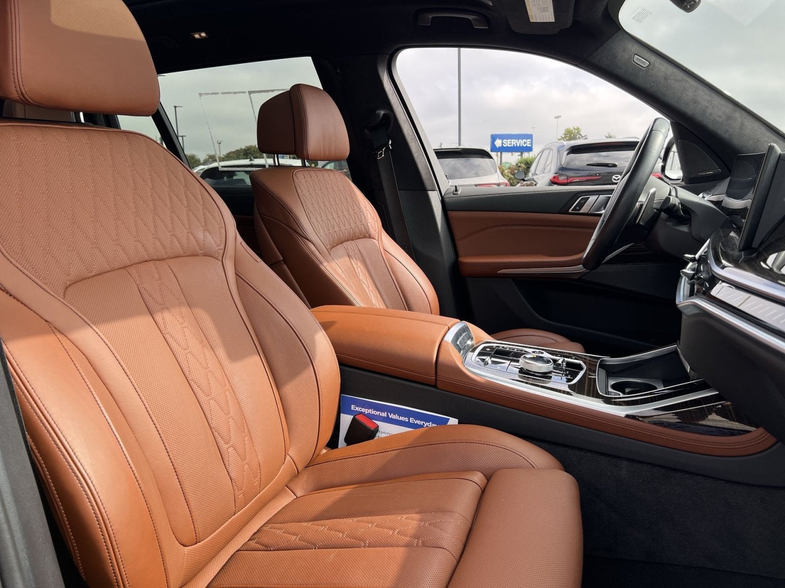 2024 BMW X7 M60i