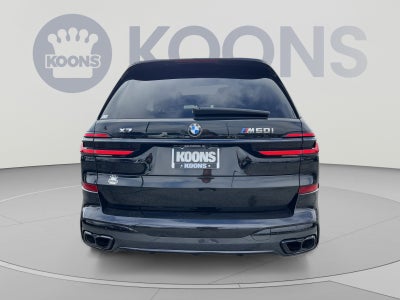 2024 BMW X7 M60i