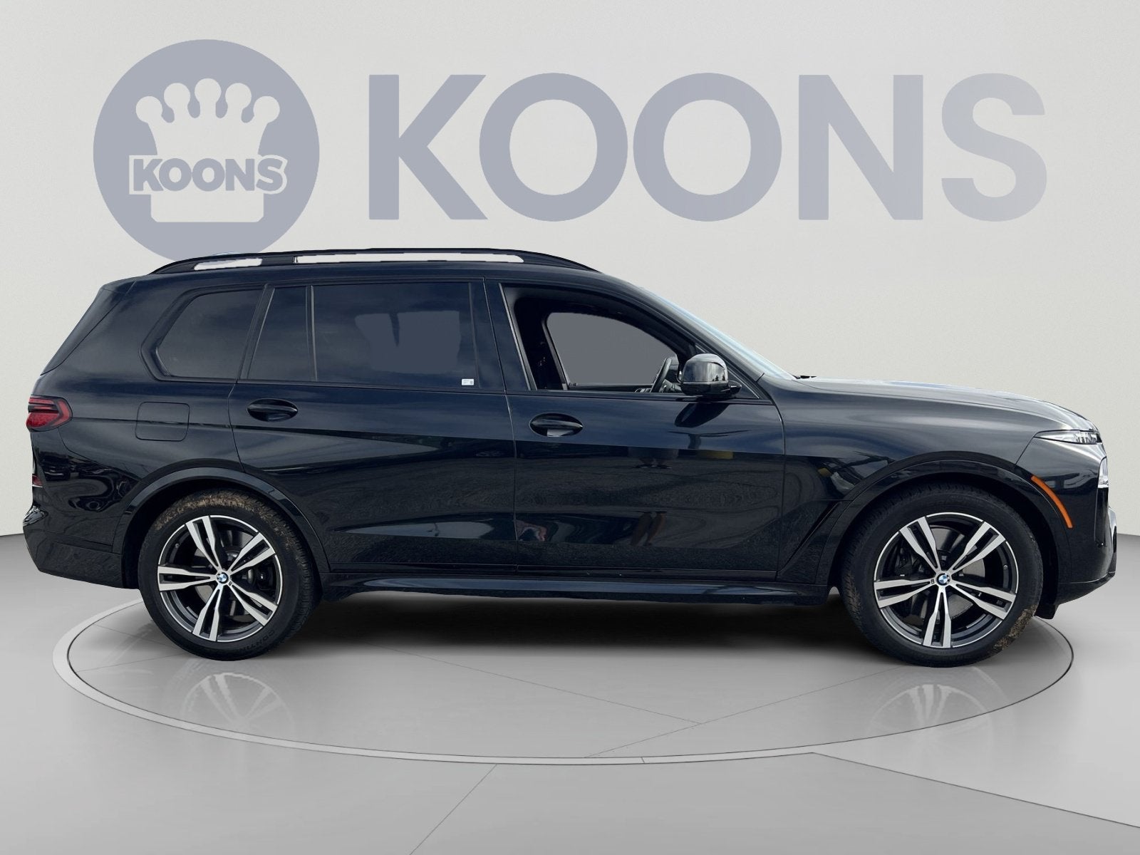 2024 BMW X7 M60i