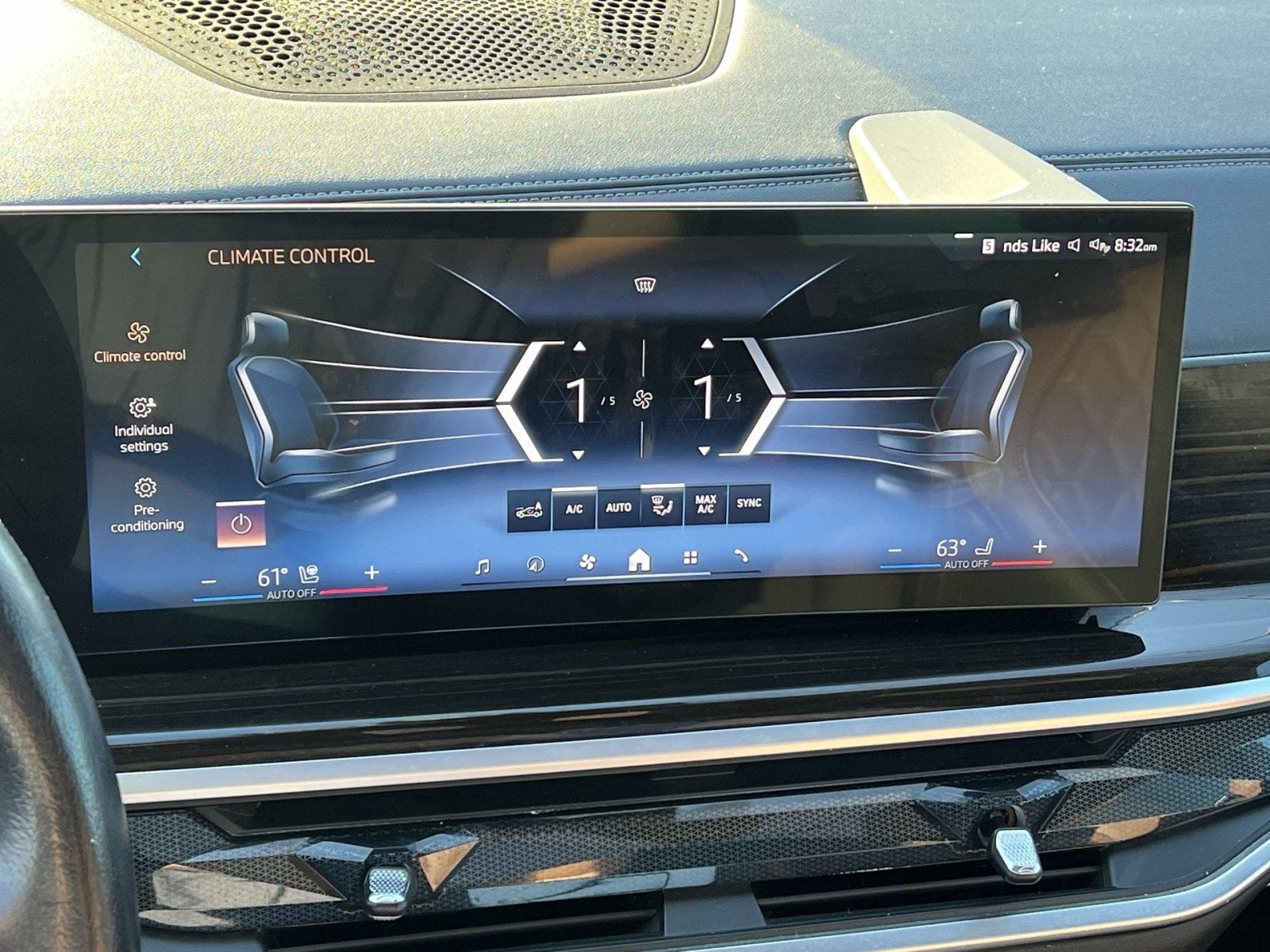 2025 BMW X5 xDrive50e