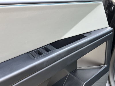 2024 Tesla Cybertruck Base