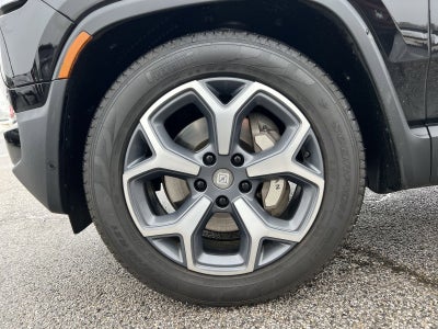 2023 Rivian R1S Adventure