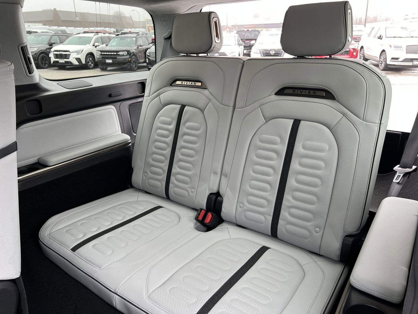 2023 Rivian R1S Adventure