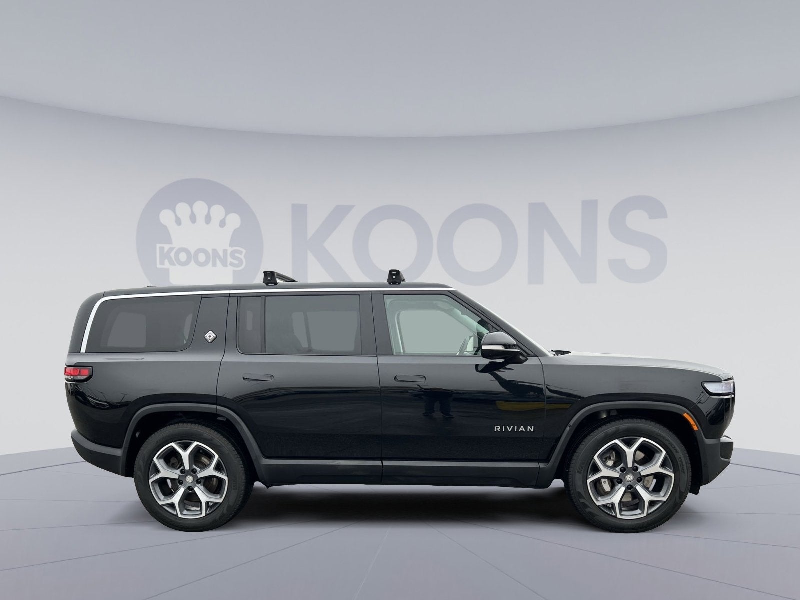 2023 Rivian R1S Adventure