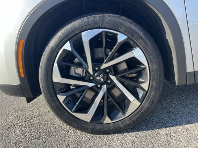 2023 Mitsubishi Outlander PHEV SE