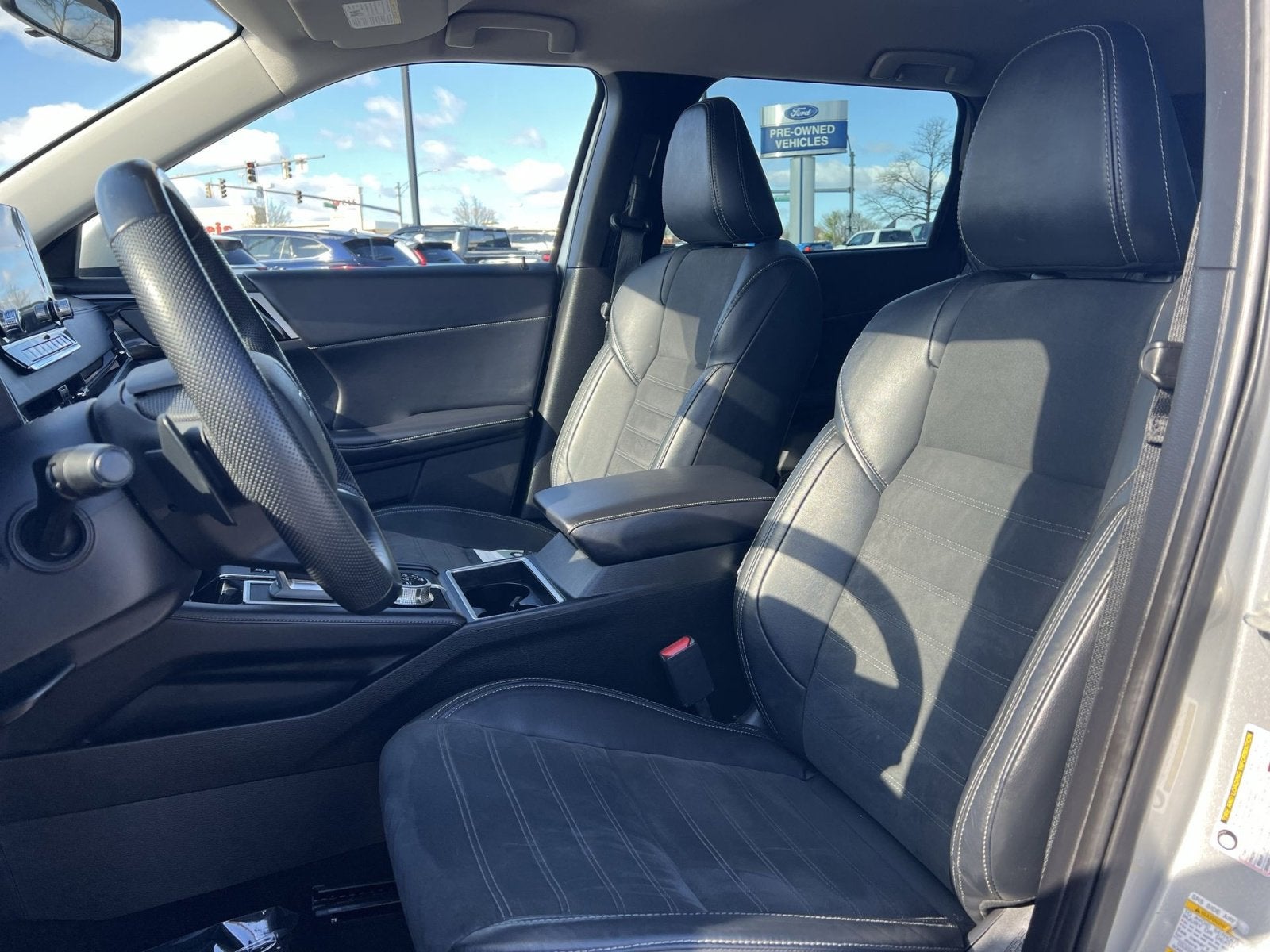 2023 Mitsubishi Outlander PHEV SE
