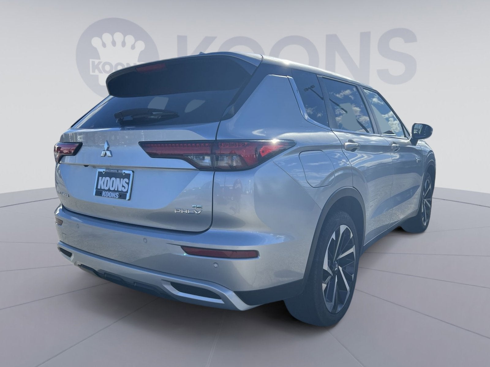 2023 Mitsubishi Outlander PHEV SE