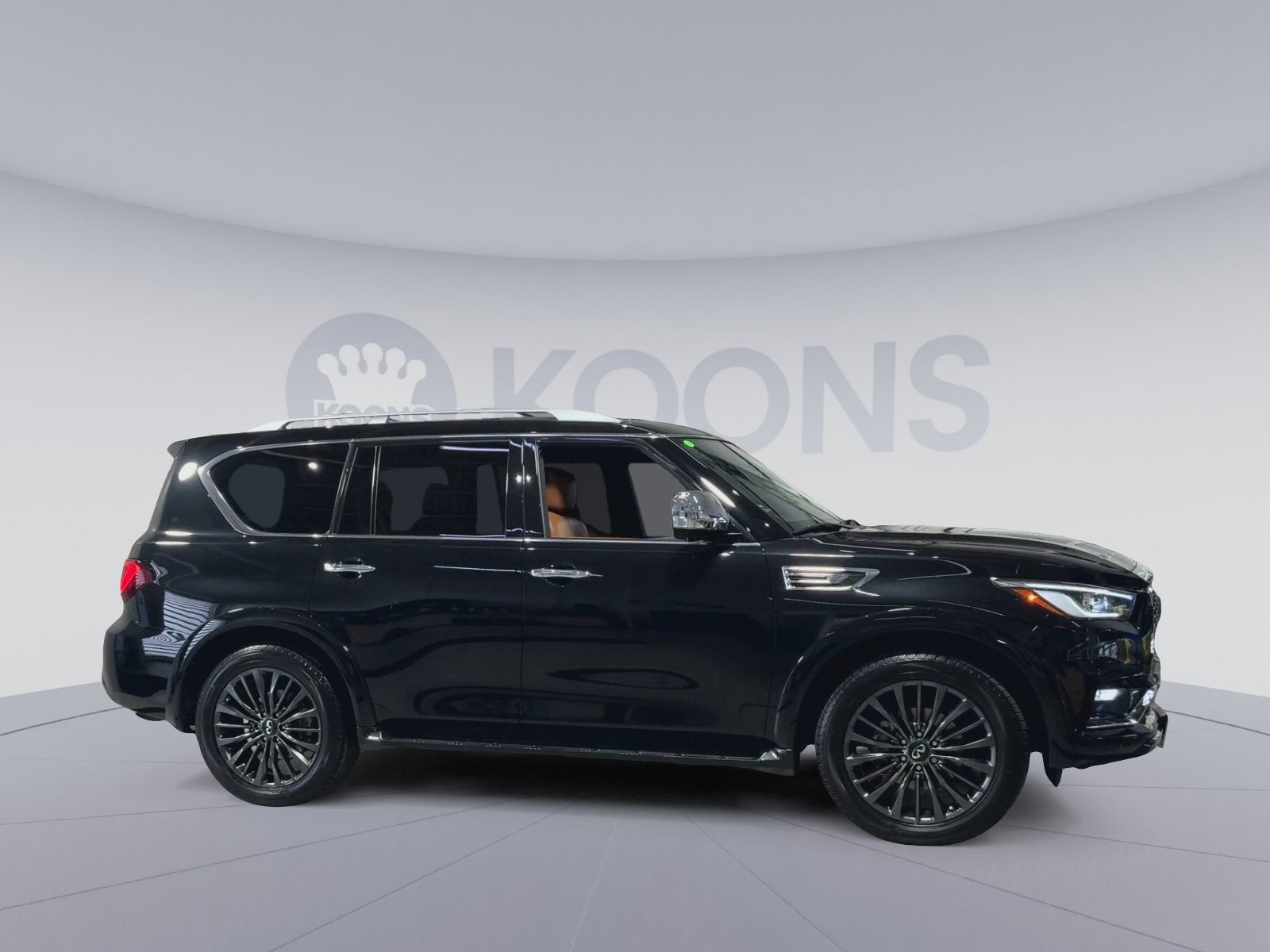 2023 INFINITI QX80 Sensory