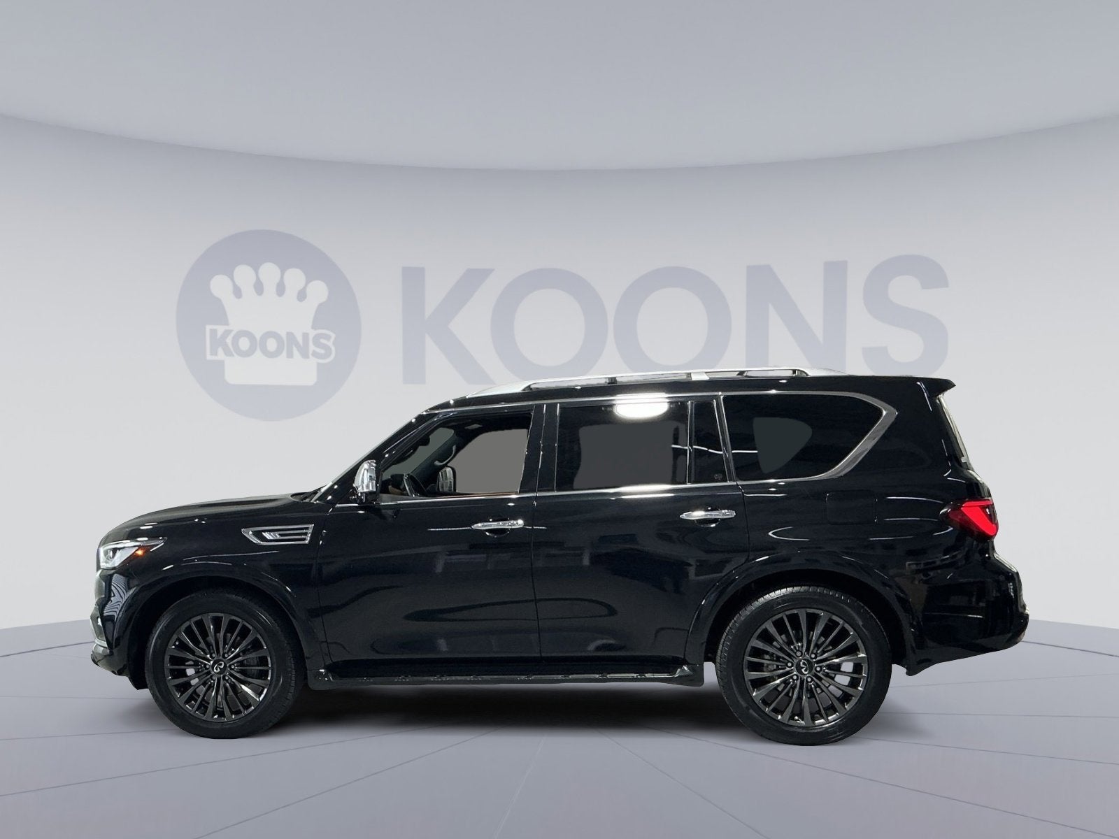 2023 INFINITI QX80 Sensory