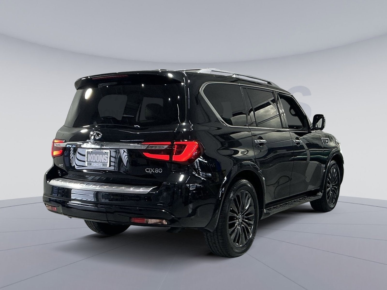 2023 INFINITI QX80 Sensory