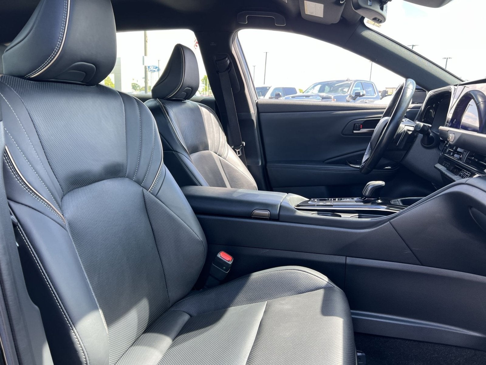 2025 Toyota Crown Signia XLE