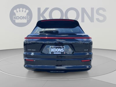 2025 Toyota Crown Signia XLE