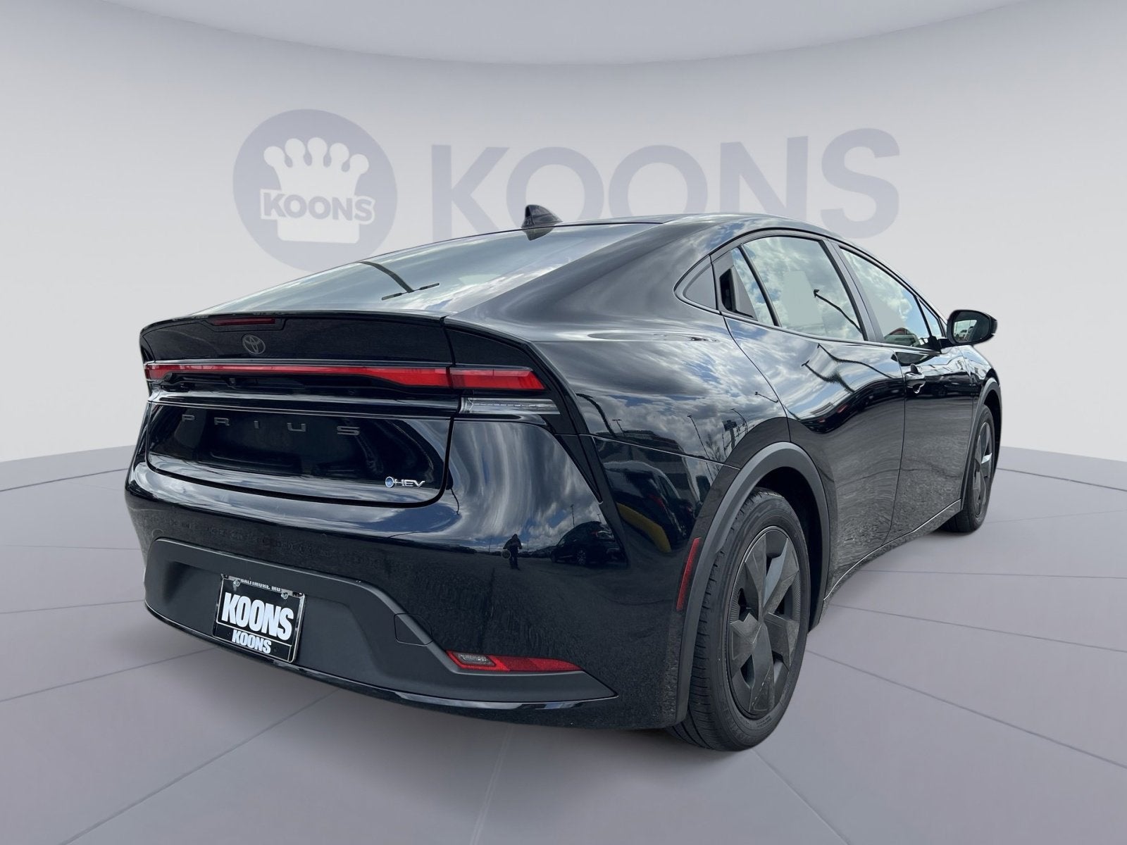 2025 Toyota Prius LE