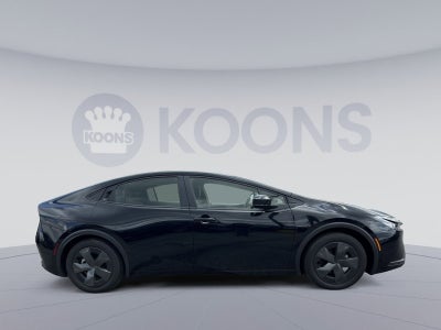 2025 Toyota Prius LE