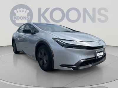 2025 Toyota Prius LE