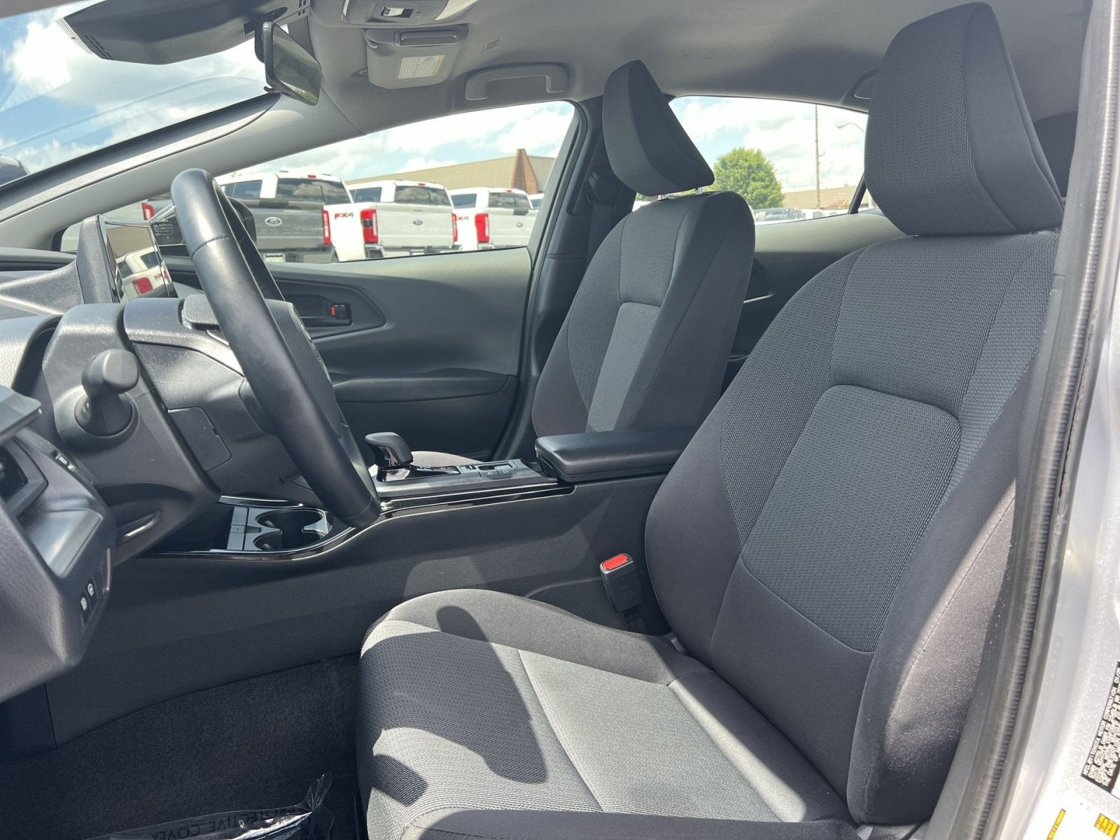 2025 Toyota Prius LE