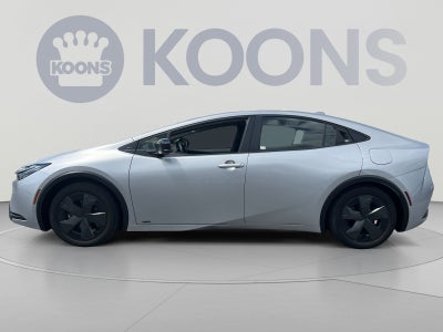 2025 Toyota Prius LE