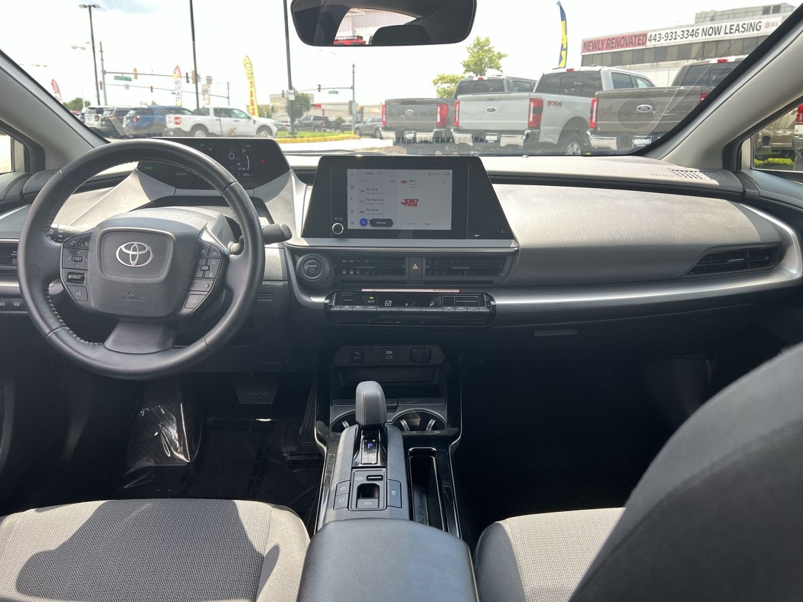 2025 Toyota Prius LE
