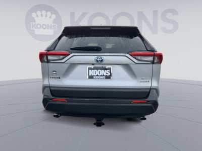 2021 Toyota RAV4 Hybrid XLE