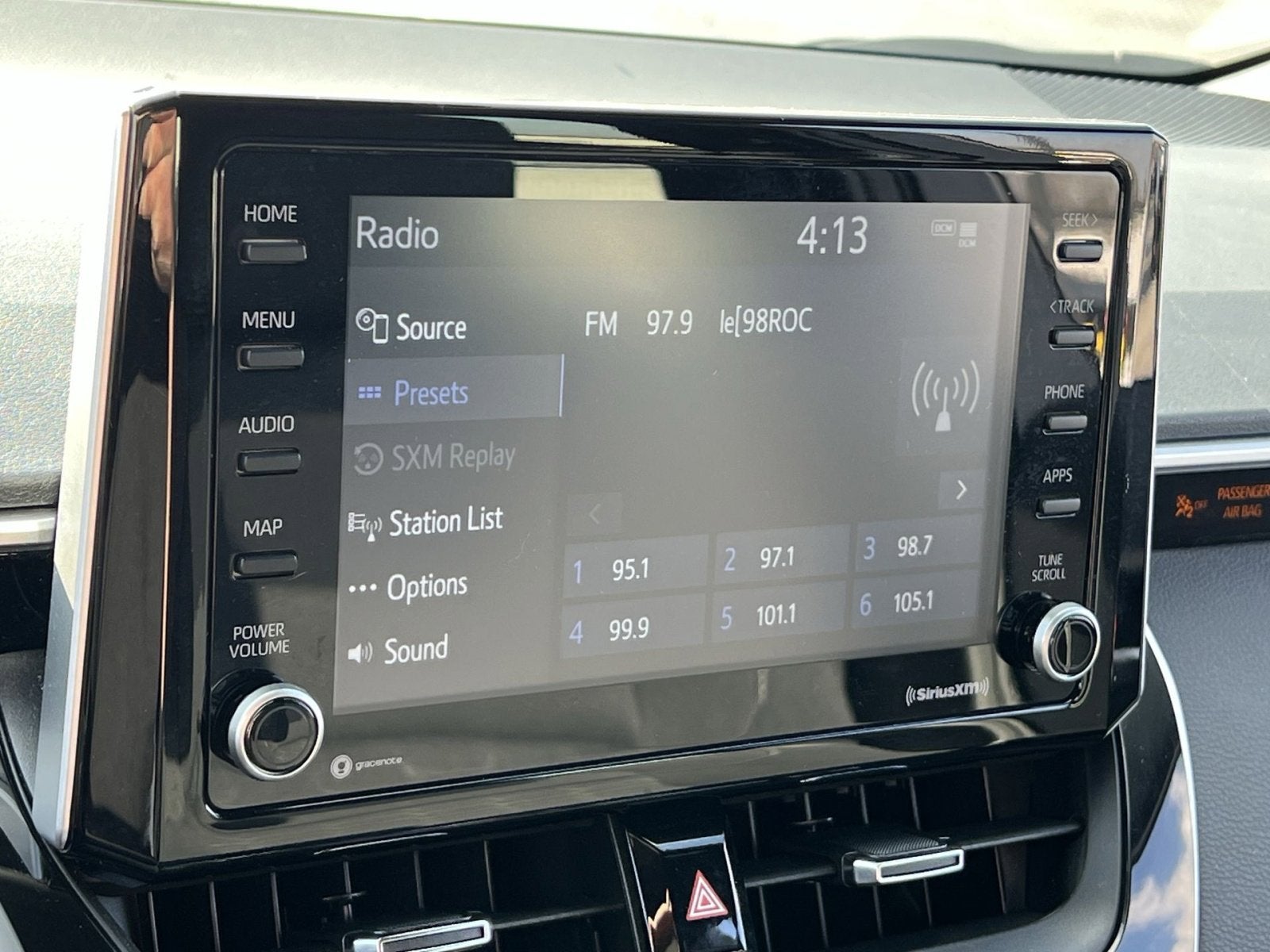 2022 Toyota Corolla Hatchback SE