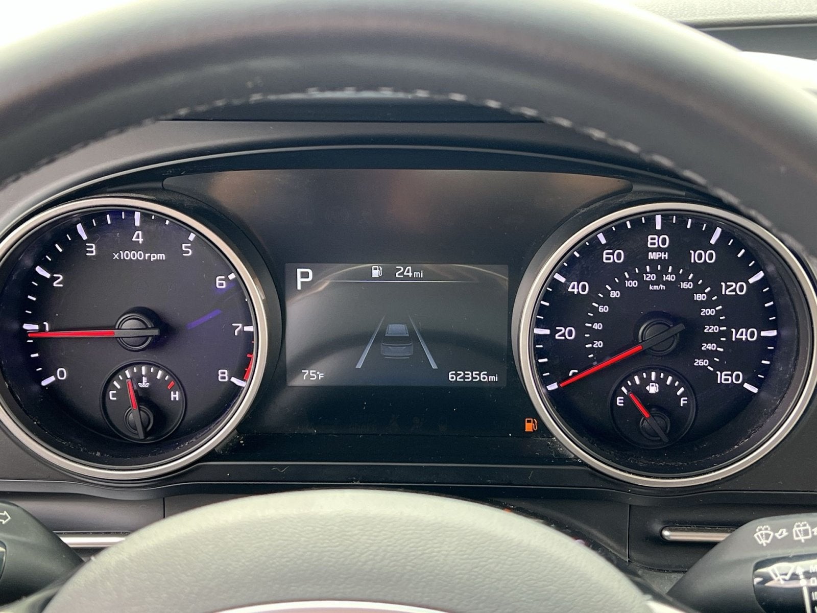 2024 Kia Carnival LX
