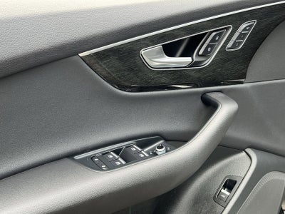 2021 Audi Q7 45 Premium
