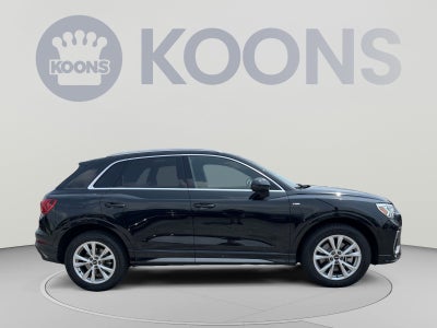 2023 Audi Q3 Premium