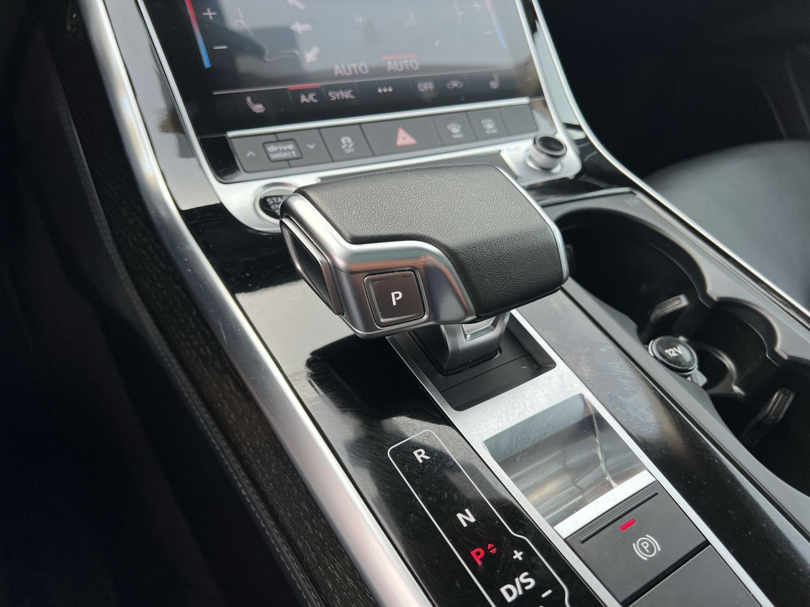 2023 Audi Q7 55 Premium Plus