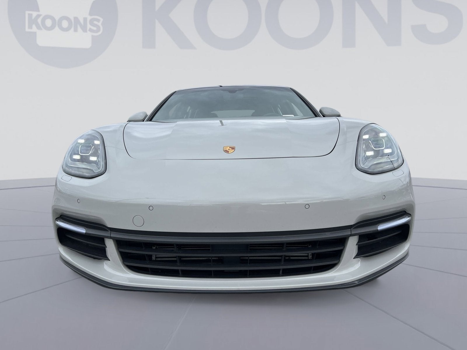 2018 Porsche Panamera 4