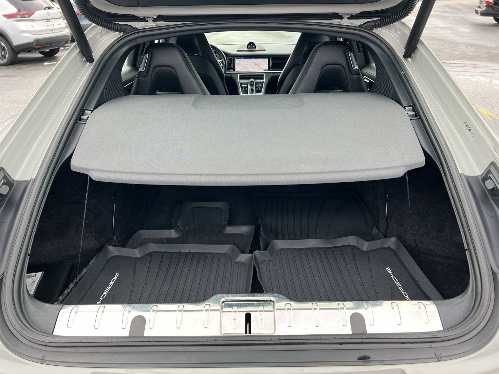 2018 Porsche Panamera 4