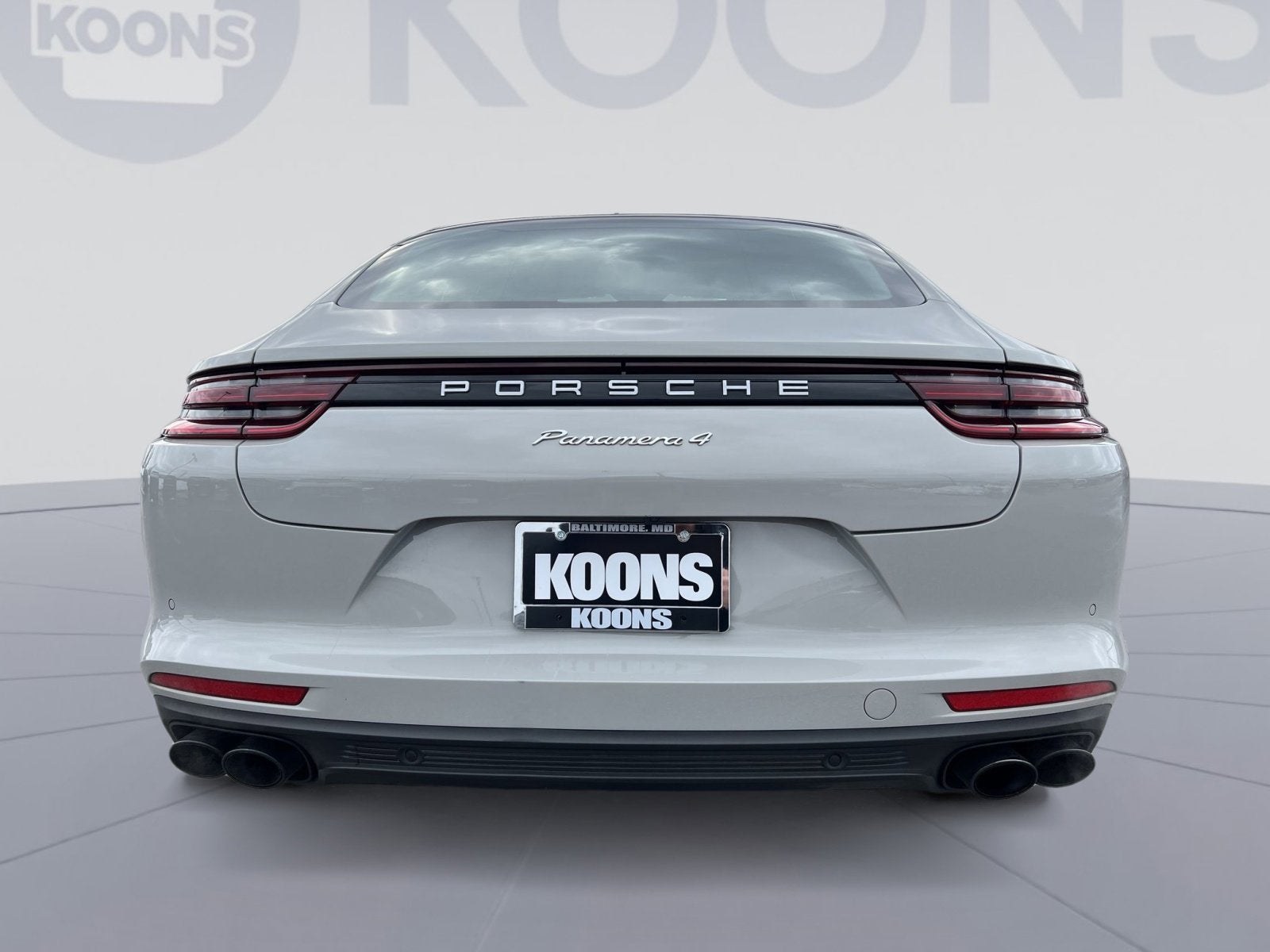 2018 Porsche Panamera 4