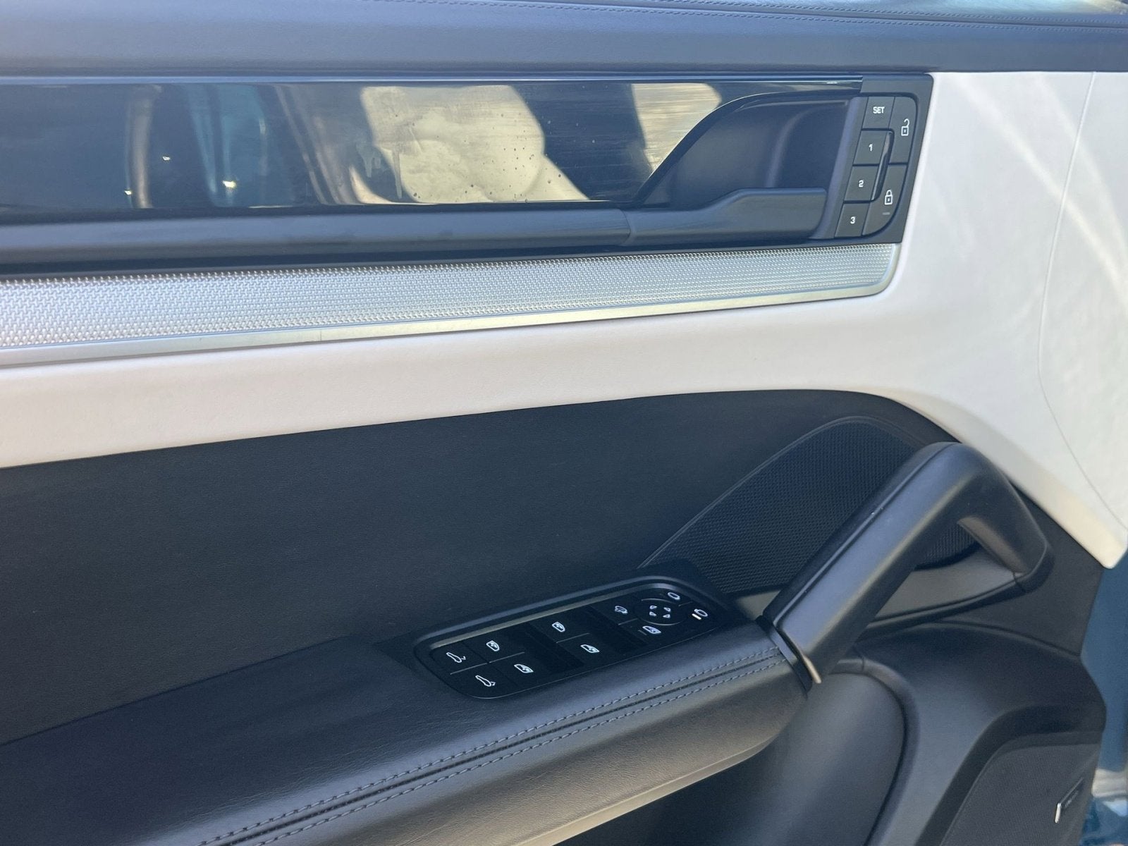 2024 Porsche Cayenne Coupe S