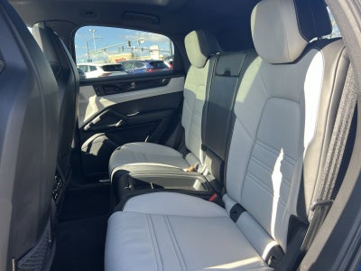 2024 Porsche Cayenne Coupe S