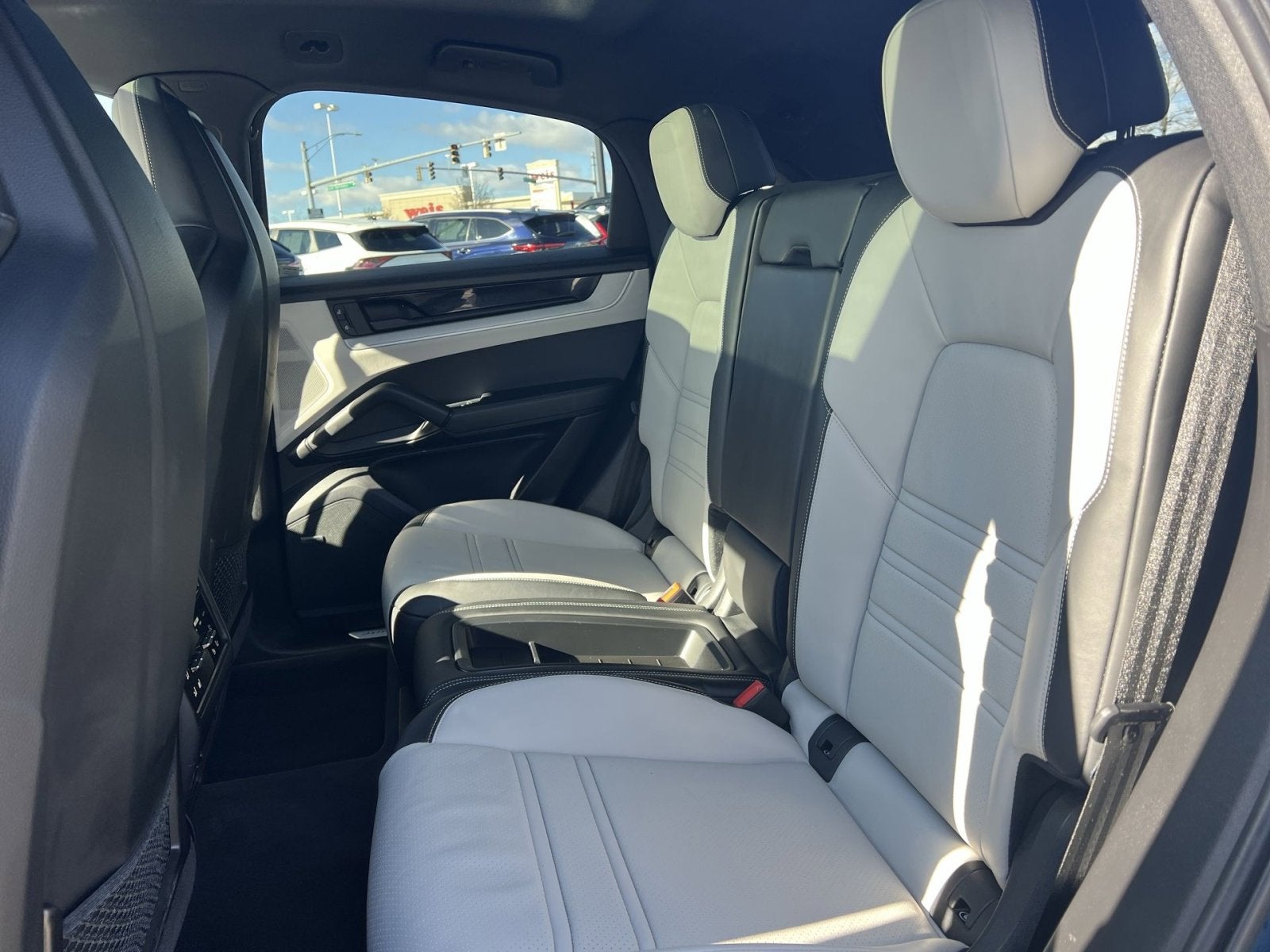 2024 Porsche Cayenne Coupe S